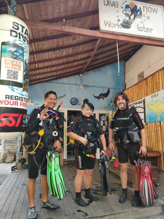 Black Hostel Amed (Bali)