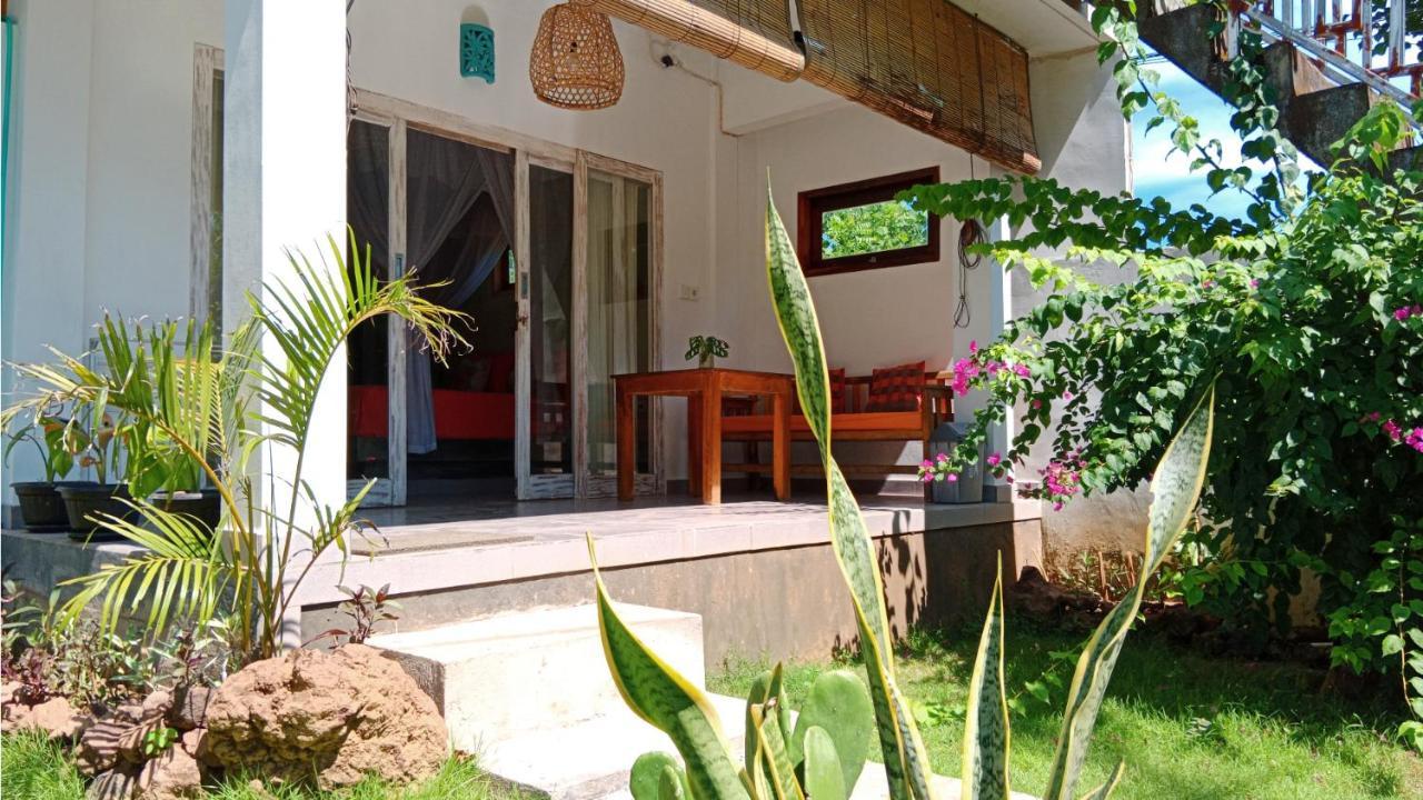 Black Hostel Amed (Bali)
