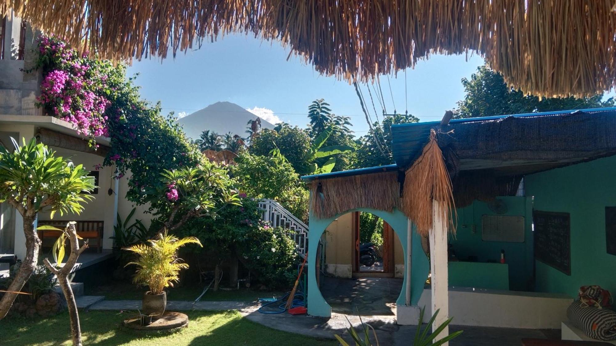 Hostel Black Amed (Bali)
